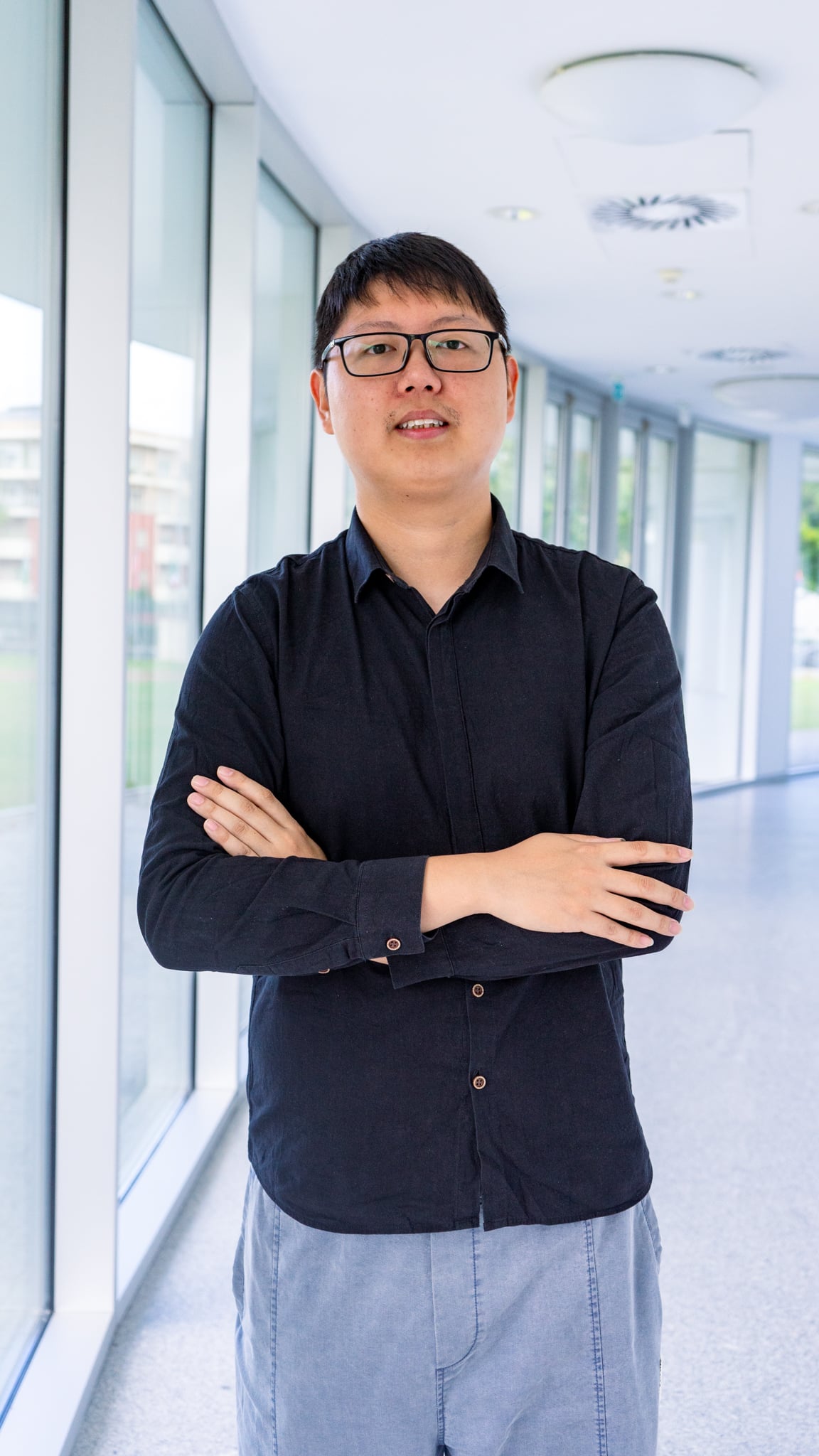 Yurong Zhou